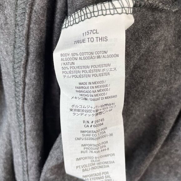 NWT Volcom Short Sleeve T-Shirt Size S - Picture 6 of 6